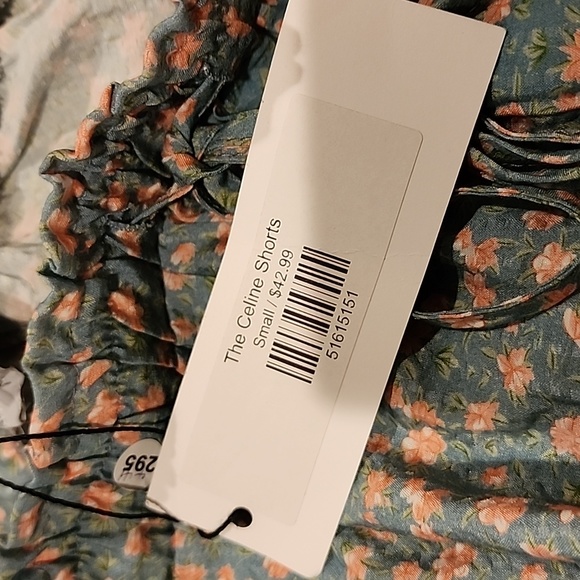 New Velvet Mod Celine Shorts, NWT, Sz. S - Picture 10 of 12